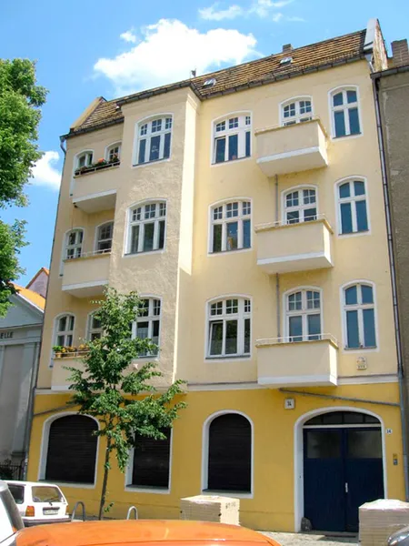 liebevoll modernisierte 2 Zimmer-Altbauwohnung in Pankow/ Weißensee — photo 1